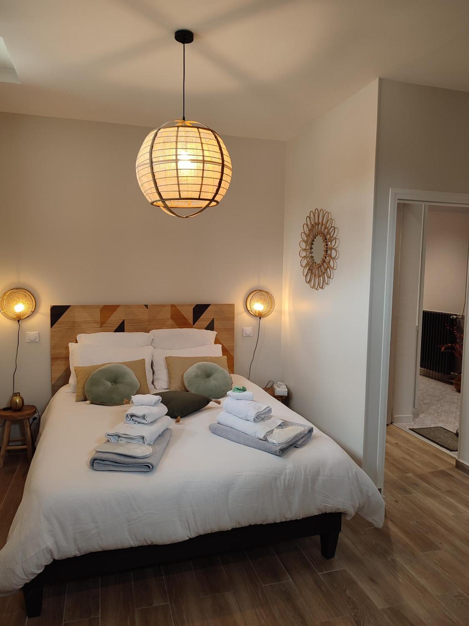 Demeure De La Garenne Bed & Breakfast Montmirail  ภายนอก รูปภาพ