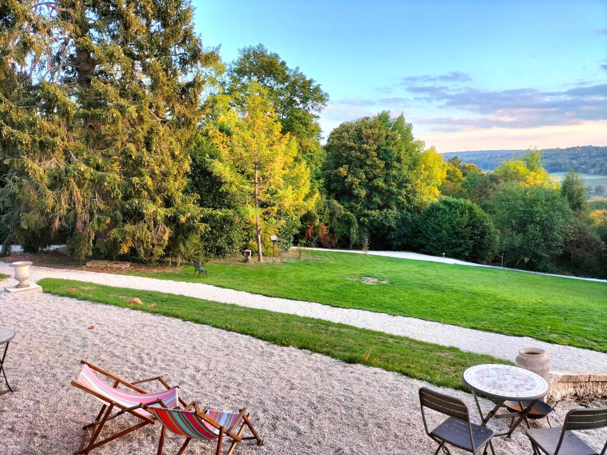 Demeure De La Garenne Bed & Breakfast Montmirail  ภายนอก รูปภาพ