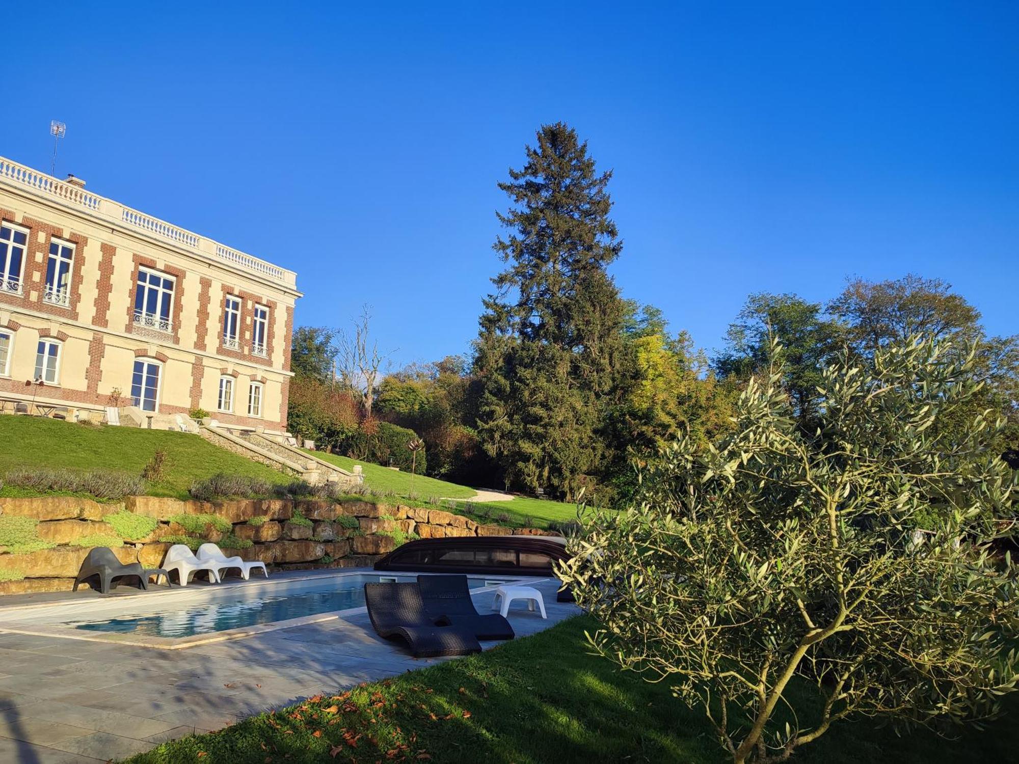 Demeure De La Garenne Bed & Breakfast Montmirail  ภายนอก รูปภาพ