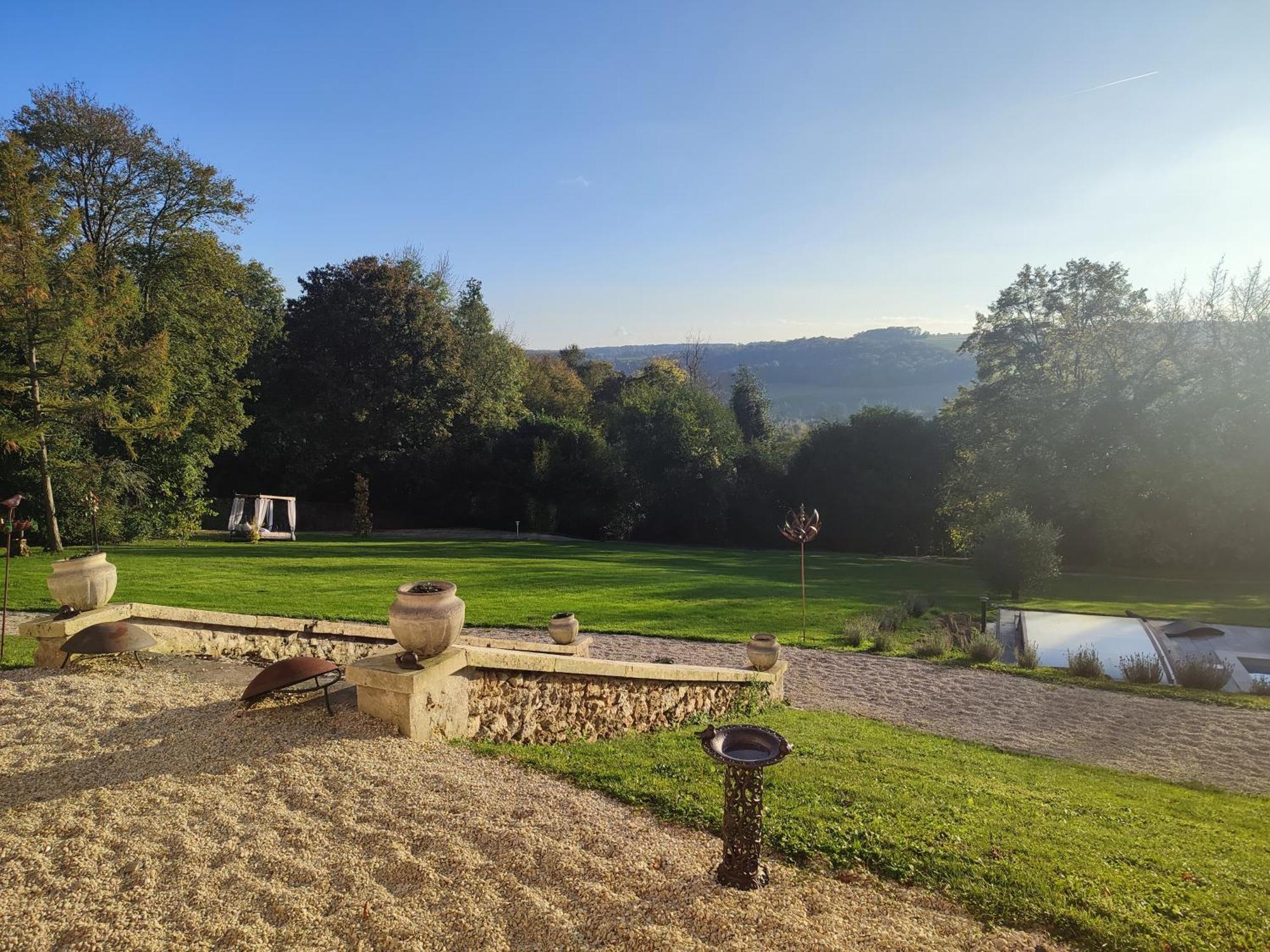 Demeure De La Garenne Bed & Breakfast Montmirail  ภายนอก รูปภาพ