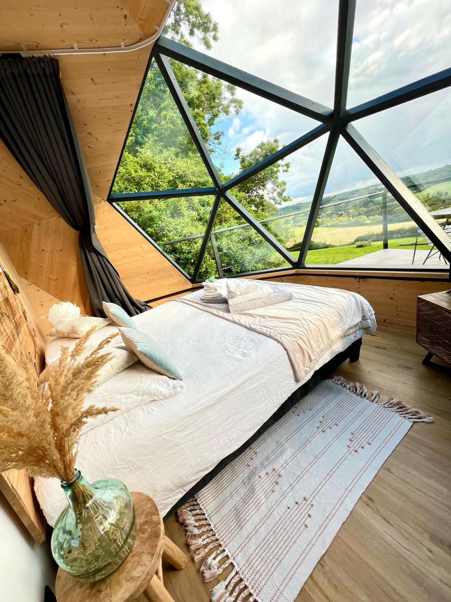 Demeure De La Garenne Bed & Breakfast Montmirail  ภายนอก รูปภาพ